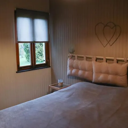 Au Bord De L’eau *